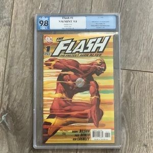 DC Comics The Flash #1 Variant Cover, OGX Certified, High Grade, Near Mint